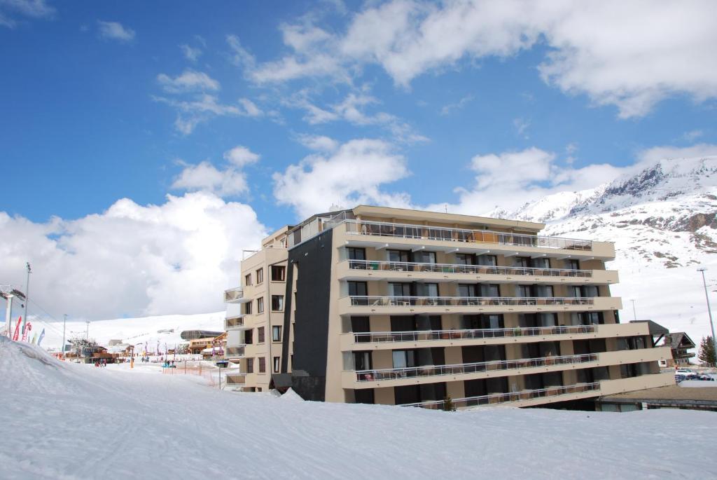 Hotel Le Dome Alpe d'Huez Eksteriør billede